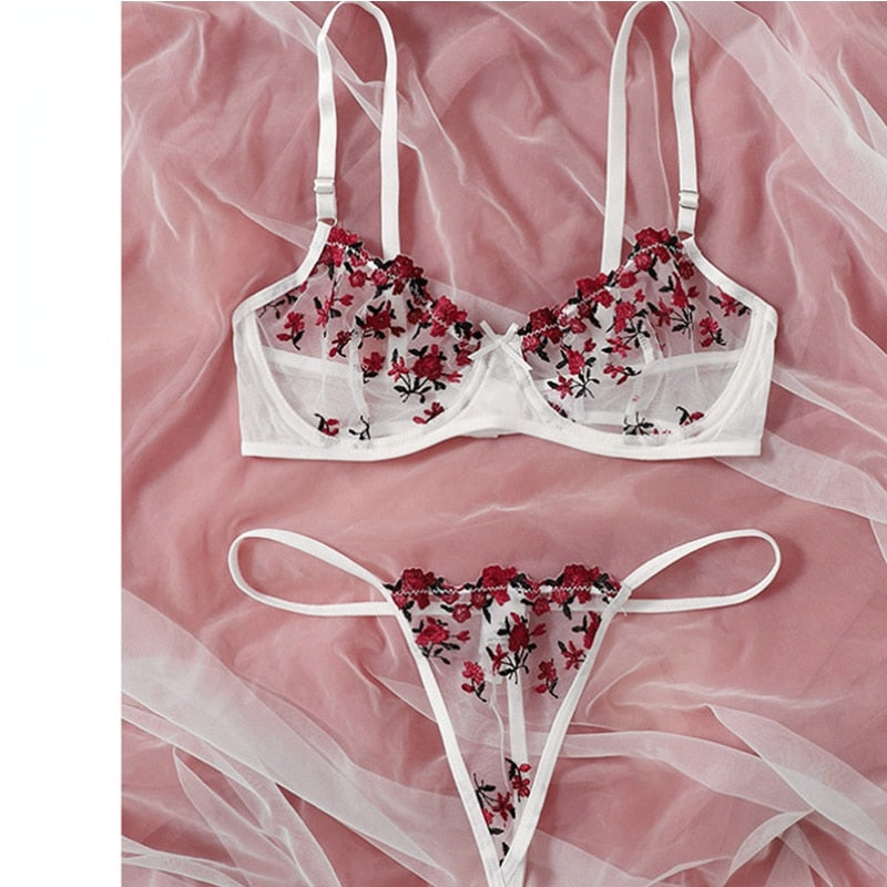 Conjunto sujetador y tanga red con flores