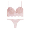 Conjunto sujetador y tanga con hilos